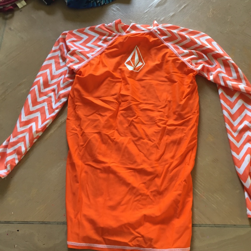 Volcom Rashguard - Picture 2 of 2